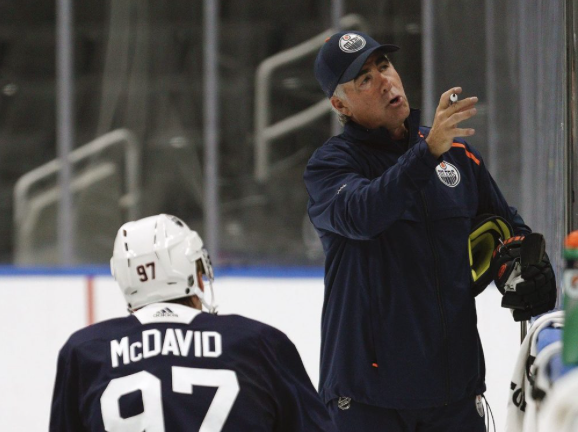 AYOYE...Le coach des Oilers manque de respect à Connor McDavid !!!