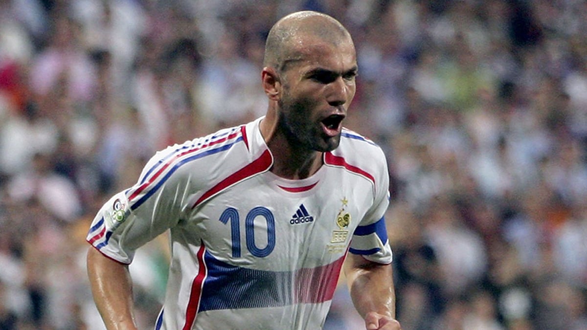 Patrice Bernier nous NIAISE???????  Il a oublié Zinedine Zidane?!?!?!?!?!??!?!?