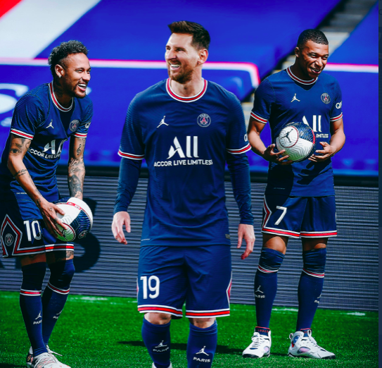 24 décembre 2020...Hockey30 vous annonce Lionel Messi à Paris...