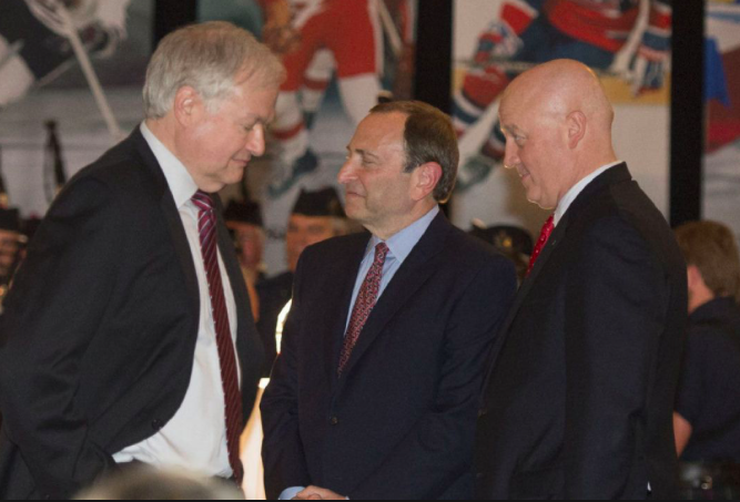 3 petits...petits...hommes...