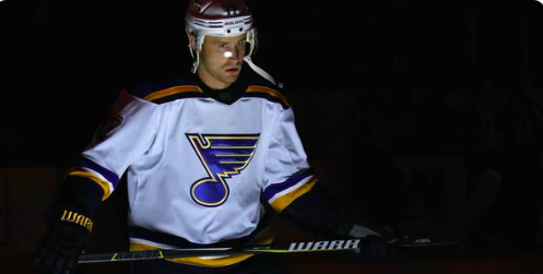 À la place de Marc Bergevin, vous appelez les Blues?