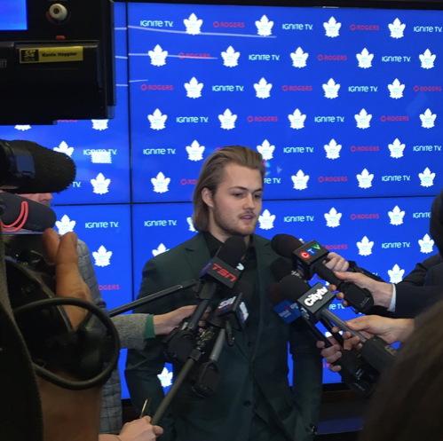 AAARRRKKK...William Nylander a profité de son absence...