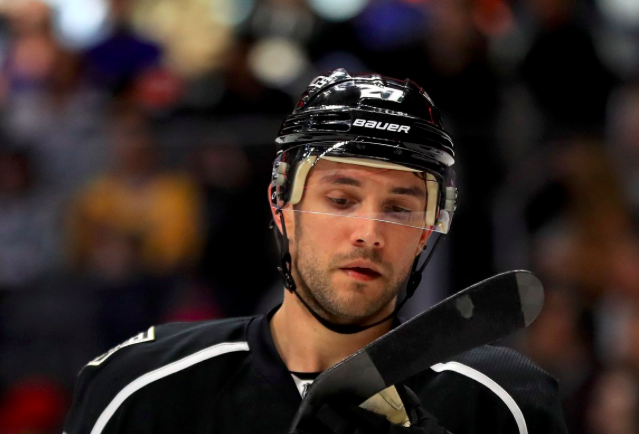 Alec Martinez BENCHÉ!!!! Ou PROTÉGÉ pour une transaction?