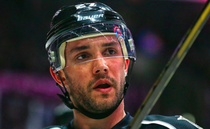 Alec Martinez est toujours envoyé à Montréal par les médias de Los Angeles...