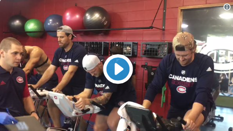 Ales Hemsky a l'air de ROCHER en TA sur son vélo...