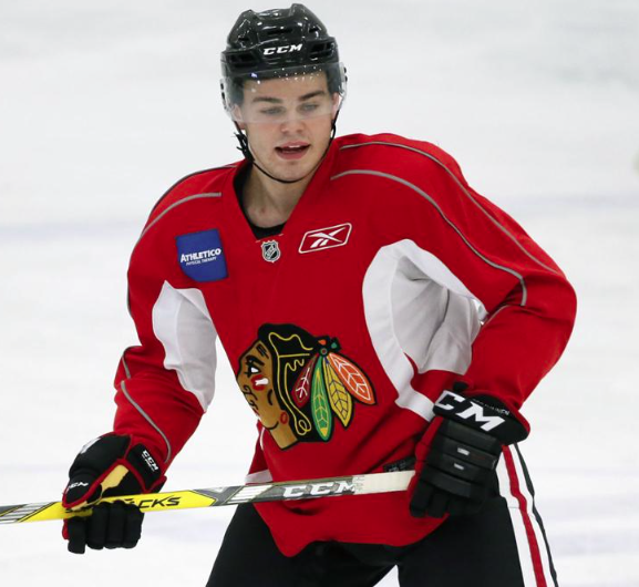 Alex DeBrincat a été trop fort pour les recrues...