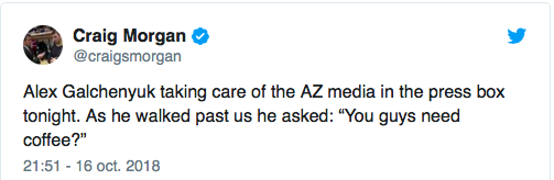 Alex Galchenyuk est rendu à aller chercher du CAFÉ pour les journalistes de l'Arizona...