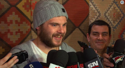 Alex Galchenyuk n'a pas été mis à l'amende pour avoir SNOBÉ les journalistes après le match....