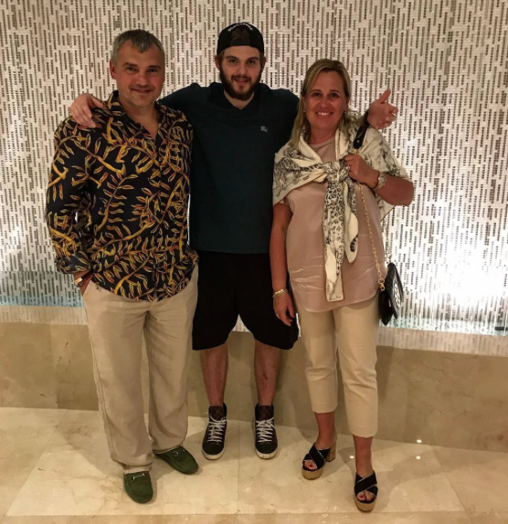 Alex Galchenyuk termine sa CURE en CHAMPION...il a affronté la réalité...contrairement à d'autres...