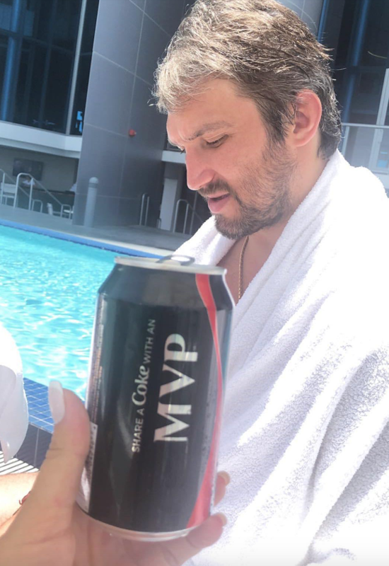 Alex Ovechkin, a ses canettes de Coke personnalisées...