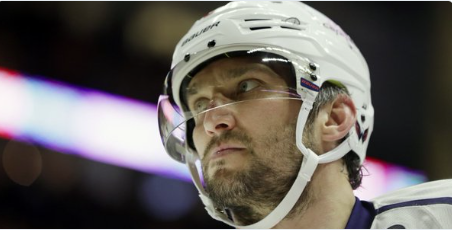 Alex Ovechkin continue de faire son ARROGANT...