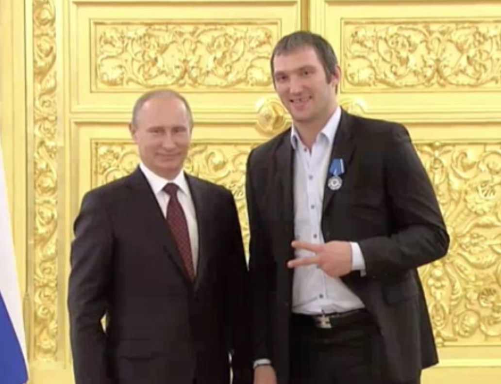 Alex Ovechkin est BIG en TA en Russie !!!