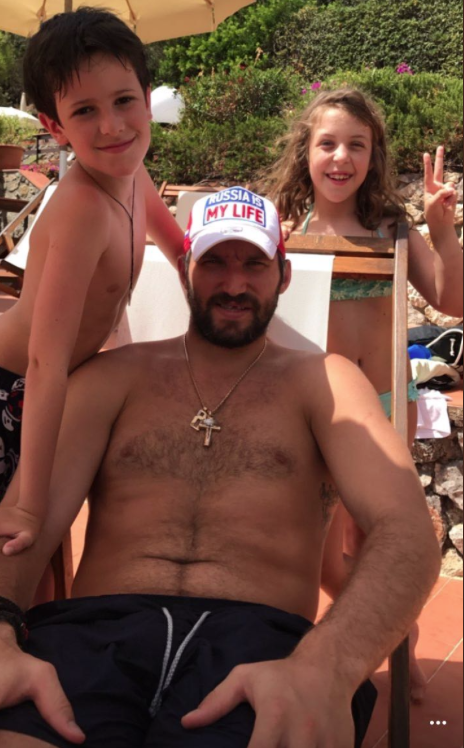Alex Ovechkin est GRAS COMME UN VOLEUR...