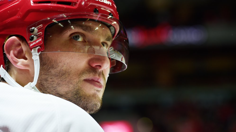 Alex OVECHKIN PÈTE SA COCHE...dans une lettre destiné à la LNH..