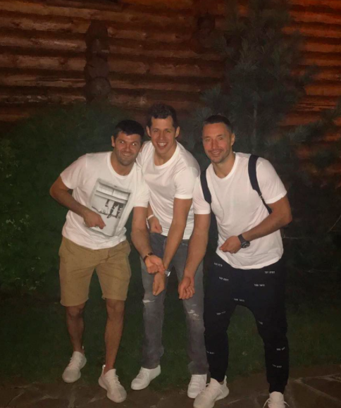 Alex Radulov CHILL avec les SUPERSTARS RUSSES cette semaine...