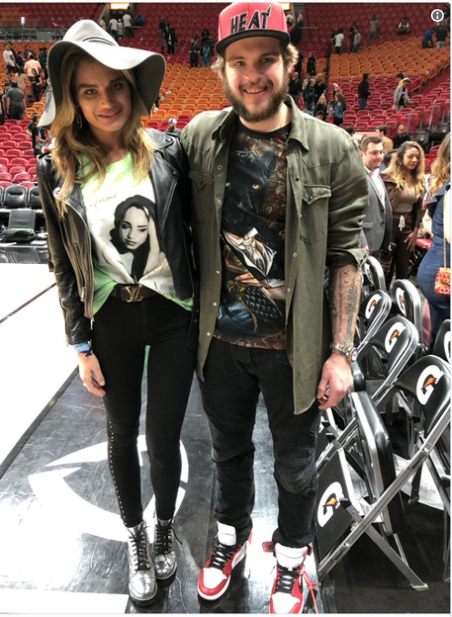 Anna Galchenyuk MAIGRIT à vue d'oeil.....
