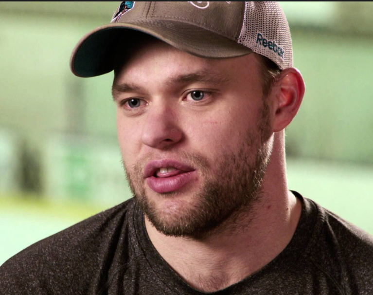  ATTACHE ta TUQUE..Antti Niemi devant le NET ce soir...