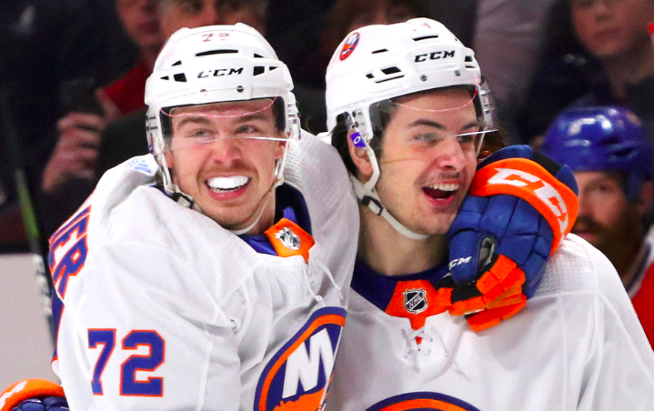 AVIS aux POOLERS....le premier trio des Islanders FIGÉ...