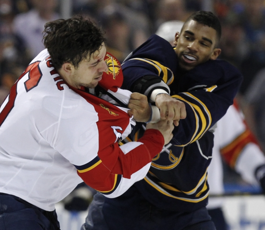 AYOYE...Evander Kane intéresserait les Penguins...