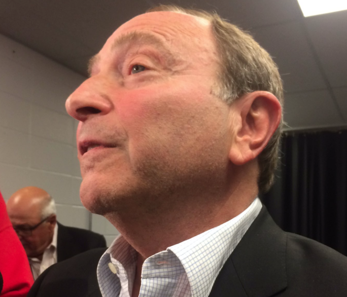 AYOYE...Gary Bettman menace déjà les Flames !!!