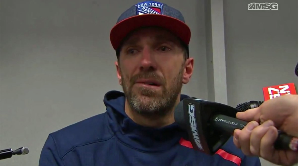 AYOYE...Henrik Lundqvist fond en larmes...