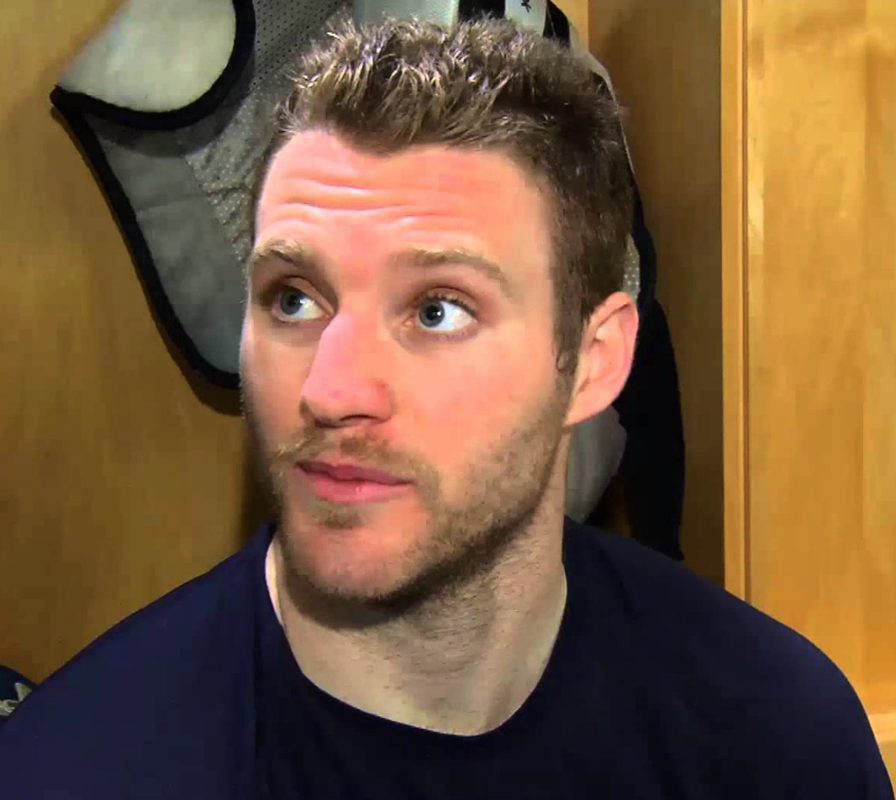 AYOYE...Méchante débarque pour Cody Franson...