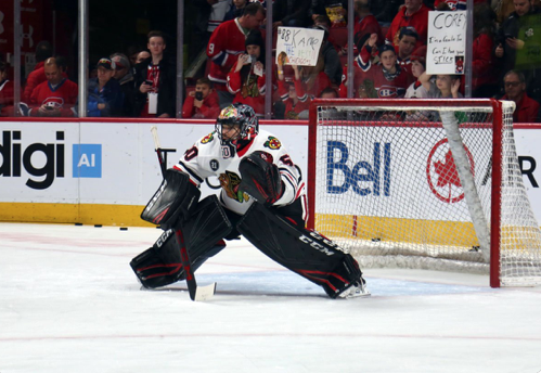 AYOYE...On dirait que Corey Crawford n'est plus commotionné...