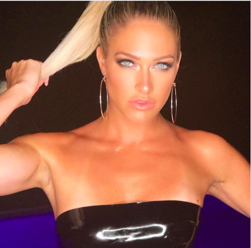 BARBIE BLANK SOURAY....La 