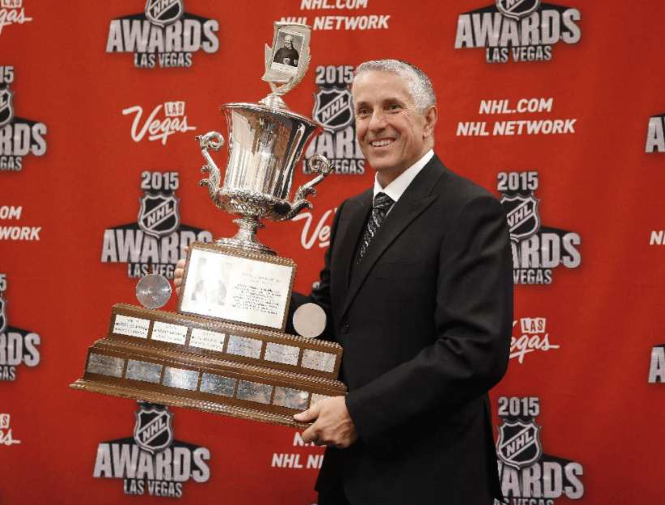 Bob Hartley doit tellement être CRAMPÉ...MAIS...