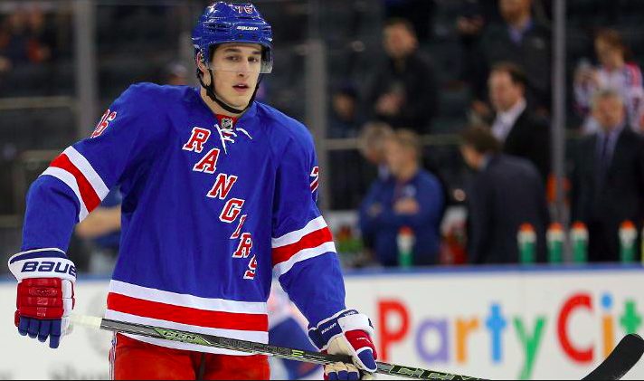 Brady Skjei a dû répondre aux rumeurs l'envoyant à Montréal..