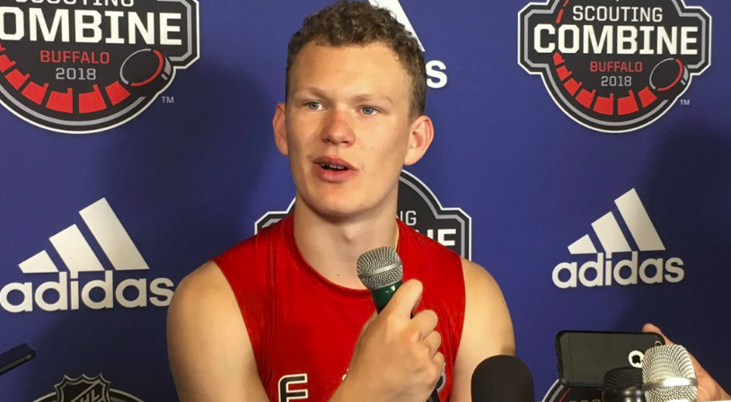 Brady Tkachuk irait jouer...à London...