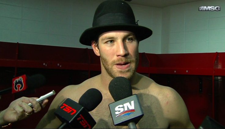Brandon Prust...et le hockey...se sont fait RAMASSER...
