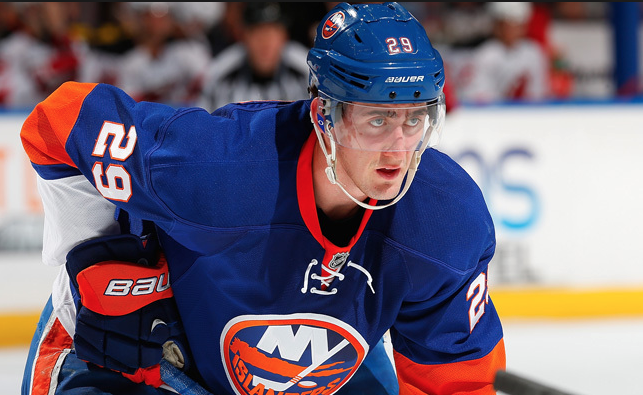 Brock Nelson à deux doigts de Montréal?