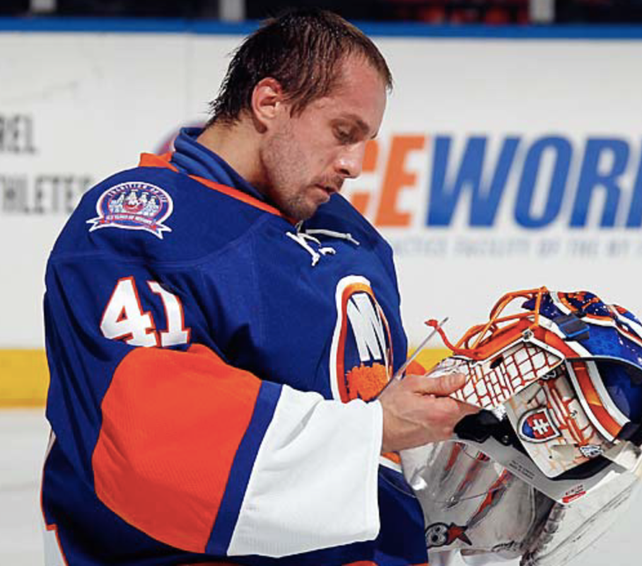 Ça veut dire que les Islanders veulent HALAK avec eux l'an prochain ???