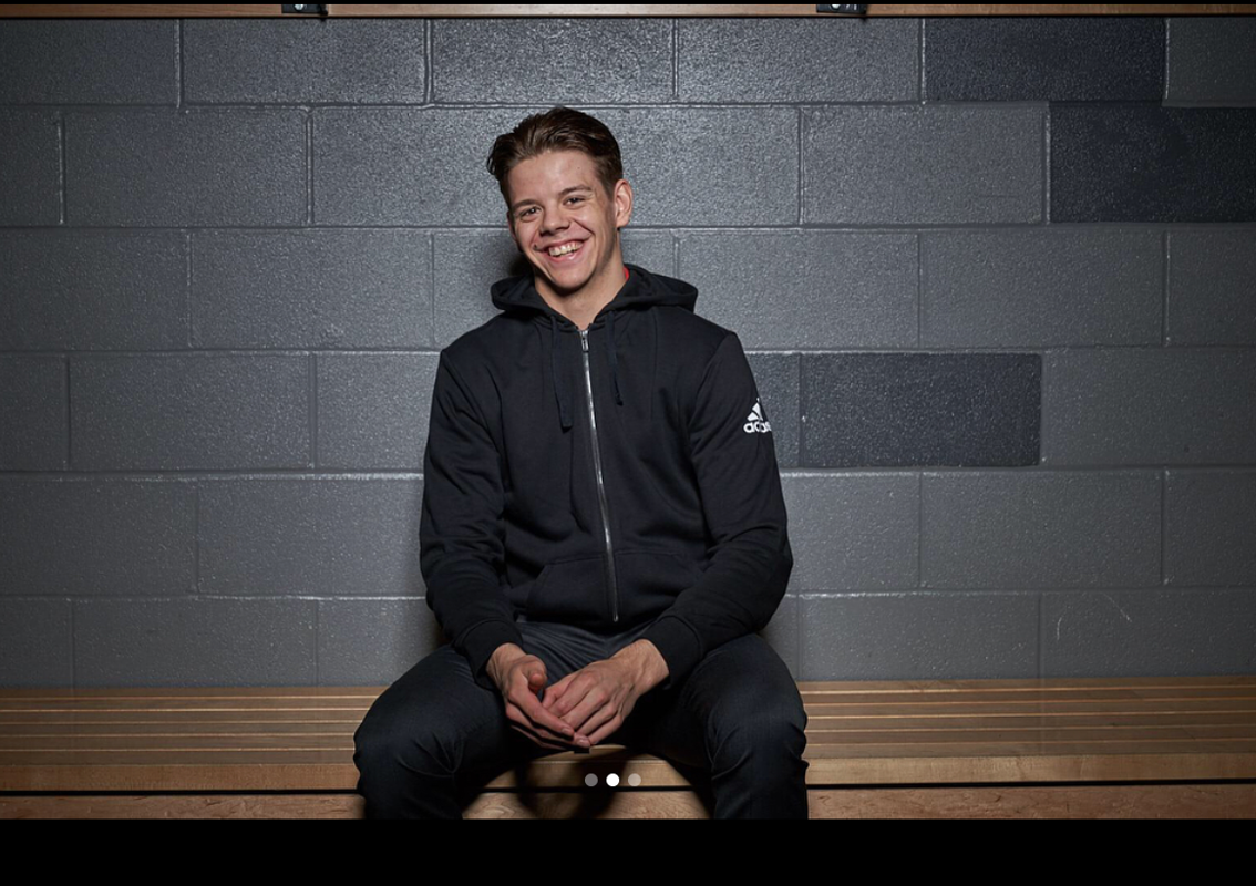 Ce n'est pas en jouant au tennis, que Kotkaniemi...