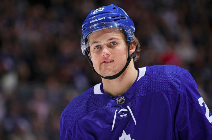 C'est la CRISE entre Kyle Dubas et William Nylander...