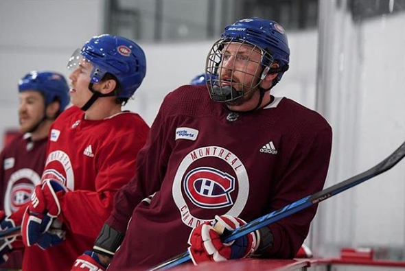 C'est pour ça, que Deslauriers n'a pas d'affaire dans le LINE-UP...