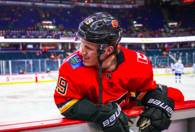 Ceux qui traitaient Matthew Tkachuk de FLOP...