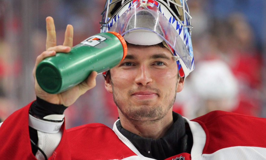 Charlie Lindgren lance un message à Carey Price..