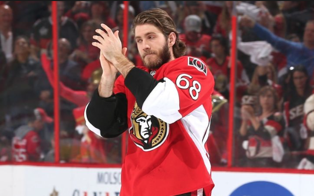 Claude Giroux n'a pas encore accepté que Mike Hoffman couche avec sa blonde...à 17 ans...