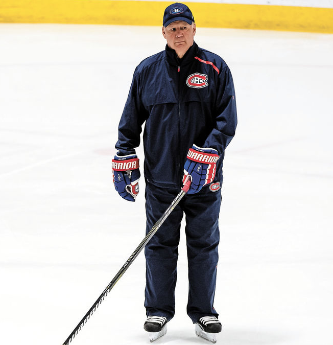 Claude Julien est mêlé comme un jeu de cartes...