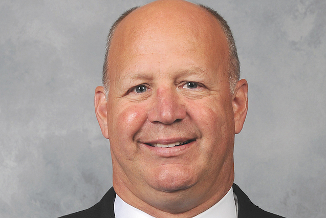 Claude Julien, s'est fait dire d'arrêter de protéger ses vétérans...