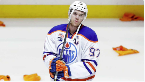 Connor McDavid est en FURIE...