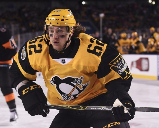  Conor Sheary et Carl Hagelin semblent intéresser Marc Bergevin...