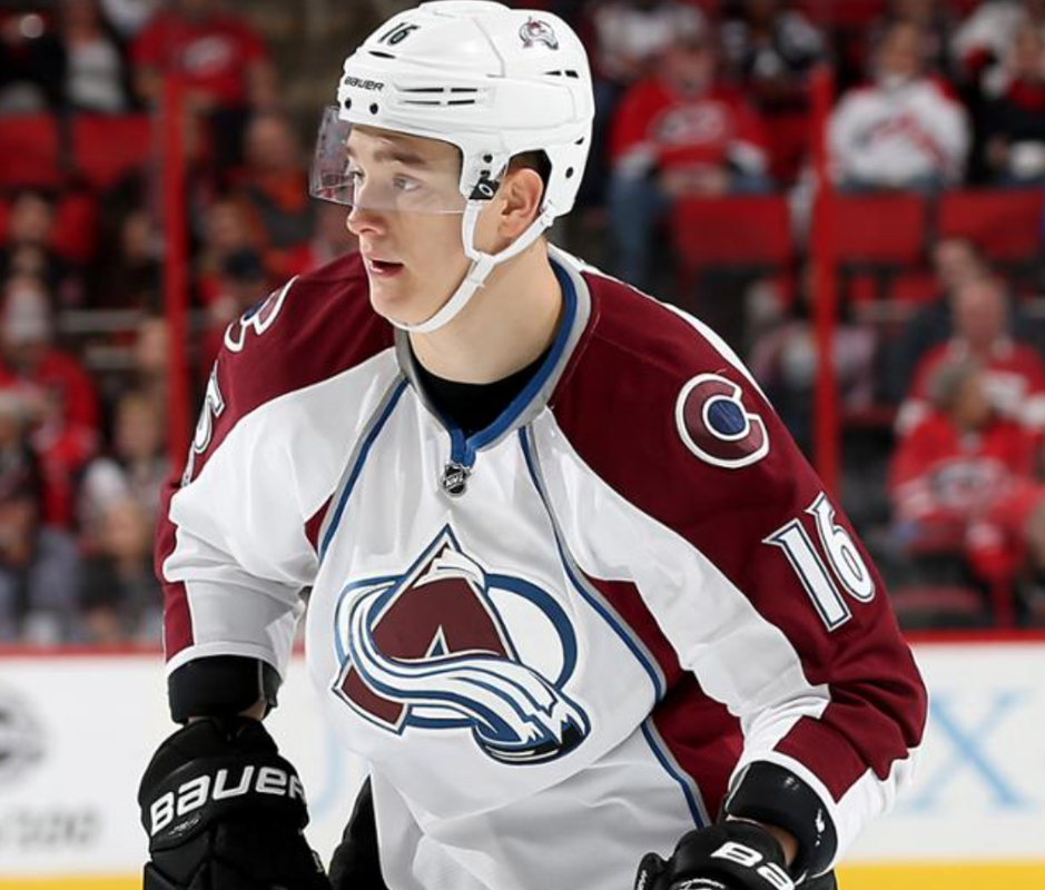 Contrairement à Duchene, Zadorov lui...