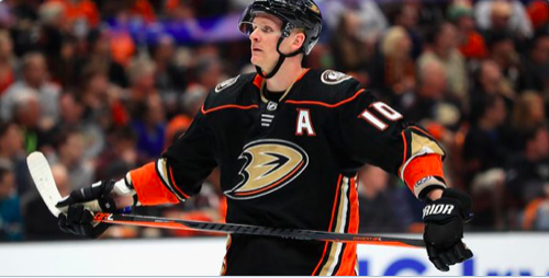 Corey Perry OUT 5 mois...