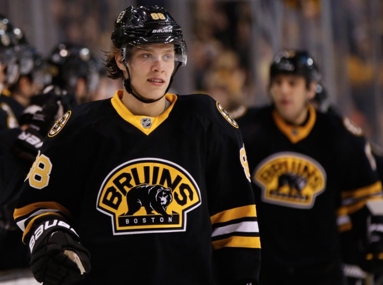 David Pastrnak pourrait faire plus de 6 M$ par année dans la KHL..Et jouer aux Olympiques..