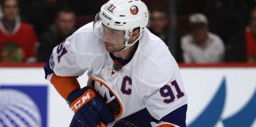 De la TENSION S'INSTALLE entre John Tavares et les fans des Islanders..