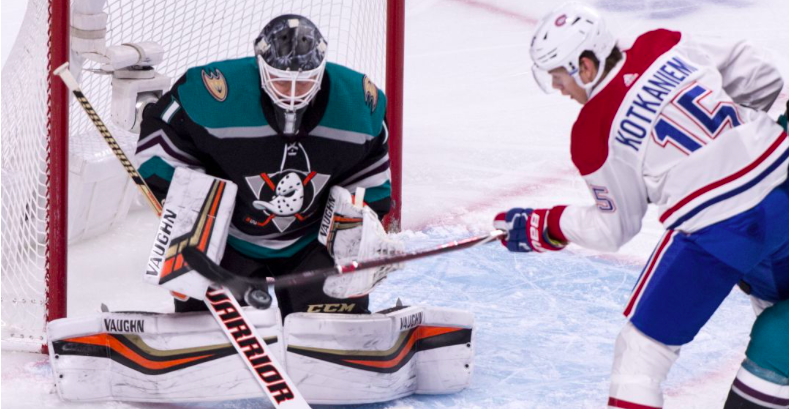 De quoi convaincre Marc Bergevin d'accepter son salaire dans une transaction pour Hampus Lindholm?