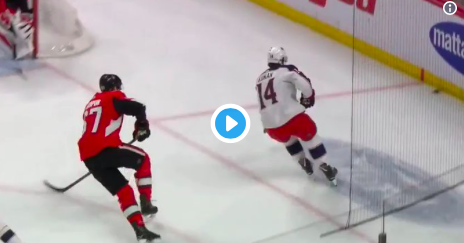 Déjà un POTEAU pour Matt Duchene....